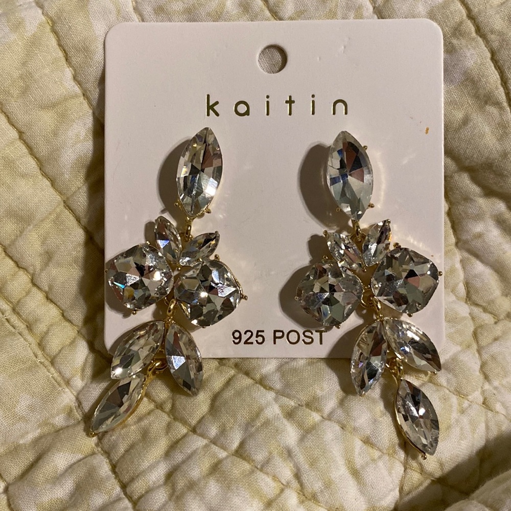 Crystal Dangle/Drop Earring - great for wedding!